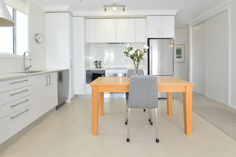Photo of property in 94 Rewa Rewa Lane, Orewa, 0931