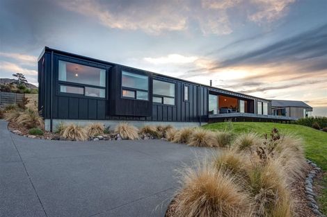 Photo of property in 5 Sowerby Place, Richmond Hill, Christchurch, 8081