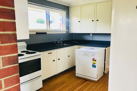 Photo of property in 52 Shandon Road, Vauxhall, Dunedin, 9013