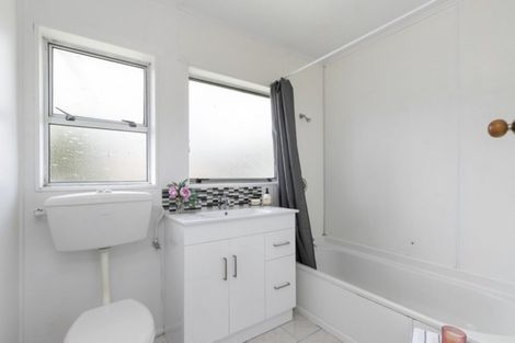 Photo of property in 4 Bexley Grove, Wainuiomata, Lower Hutt, 5014