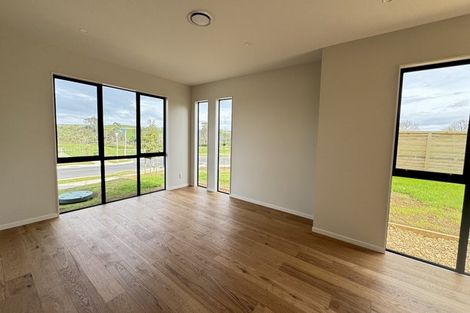 Photo of property in 1 Wagyu Lane, Karaka, 2580