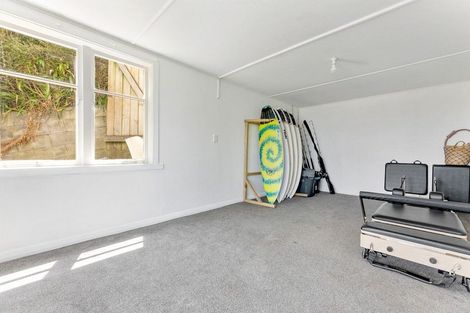 Photo of property in 13 Mount View Place, Spotswood, New Plymouth, 4310