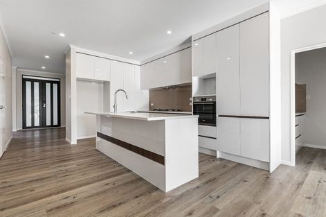 Photo of property in 16 Captain Rings Drive, Papakura, 2110