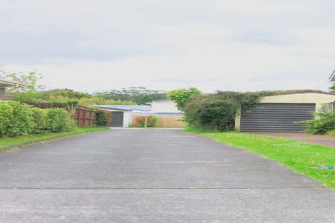 Photo of property in 7 Palm Court Drive, Glen Eden, Auckland, 0602