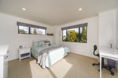 Photo of property in 6 Astrid Court, Awapuni, Palmerston North, 4412