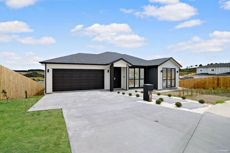 Photo of property in 27 Takurua Terrace, Orewa, 0931