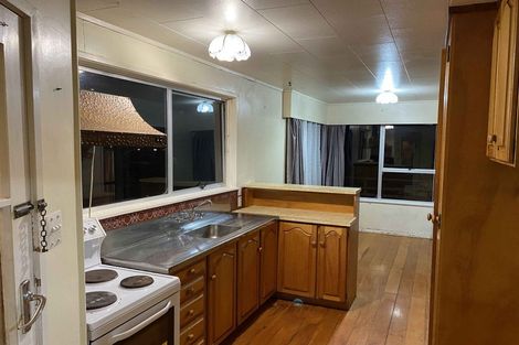 Photo of property in 111 Farquhar Road, Glendene, Auckland, 0602