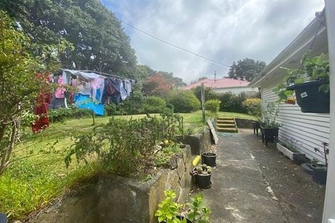 Photo of property in 36 The Drive, Tawa, Wellington, 5028