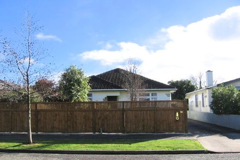 Photo of property in 56 Miro Street, Takaro, Palmerston North, 4410