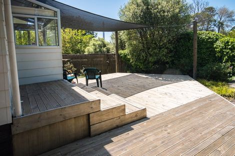 Photo of property in 8/19 Bayside Avenue, Te Atatu Peninsula, Auckland, 0610