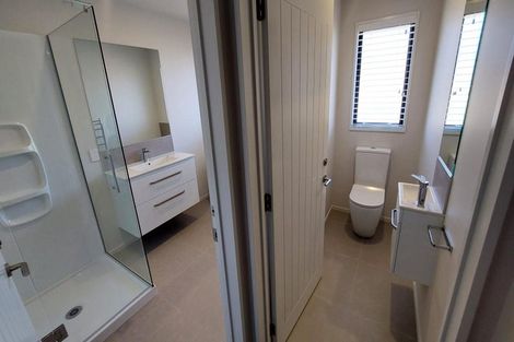 Photo of property in 130 Shillingford Boulevard, Rolleston, 7615