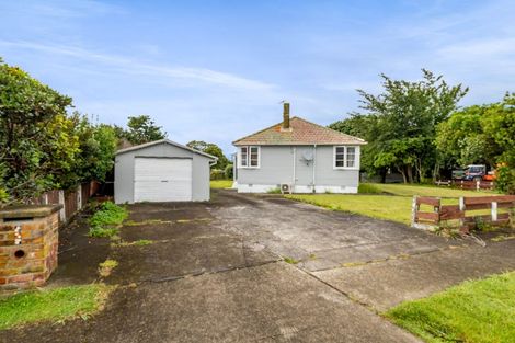 Photo of property in 2 Dixon Avenue, Hawera, 4610