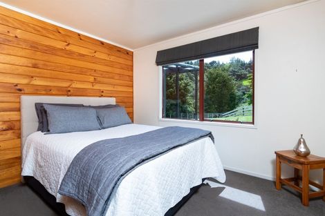 Photo of property in 43 Pinetone Road, Kumeu, 0892