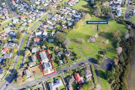 Photo of property in 5/4 Bittern Place, Henderson, Auckland, 0610