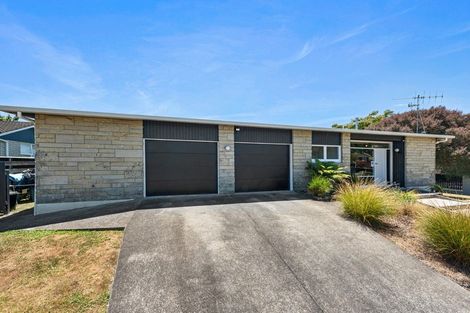 Photo of property in 11 Hillary Street, Chedworth, Hamilton, 3210