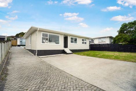 Photo of property in 11 Oriana Avenue, Lynfield, Auckland, 1042
