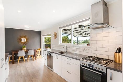 Photo of property in 6 Gaff Place, Whitby, Porirua, 5024