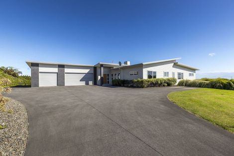 Photo of property in 576a Mangorei Road, Mangorei, New Plymouth, 4371