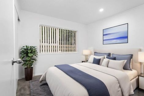 Photo of property in 2/4 Roys Road, Weymouth, Auckland, 2103