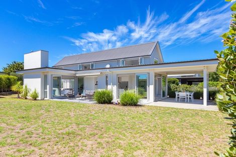 Photo of property in 2 Taumata Road, Omaha, Warkworth, 0986