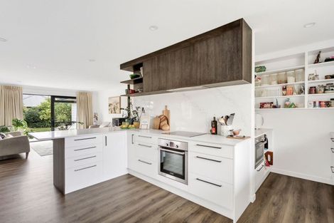 Photo of property in 24 Honiss Place, Cambridge, 3434