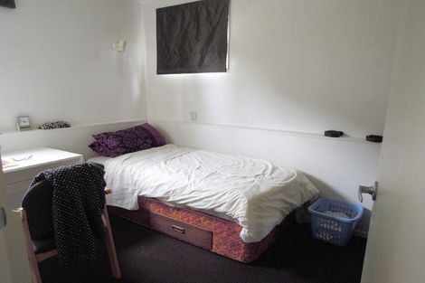 Photo of property in 2/84 Kowhai Road, Campbells Bay, Auckland, 0630