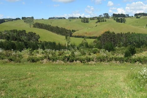 Photo of property in 24 Pekama Drive, Cable Bay, 0420