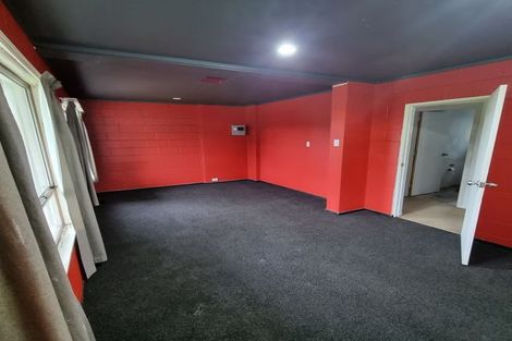 Photo of property in 30 Tomo Street, New Lynn, Auckland, 0600