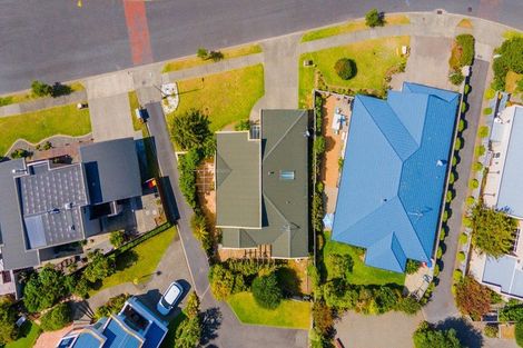 Photo of property in 11 Avion Terrace, Raumati Beach, Paraparaumu, 5032