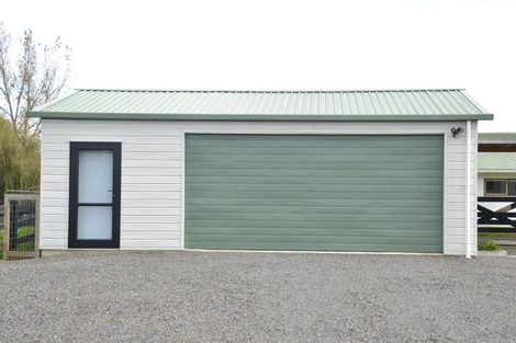 Photo of property in 580 Burtt Road, Runciman, Drury, 2578