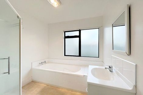 Photo of property in 84b Hillcrest Road, Hillcrest, Hamilton, 3216