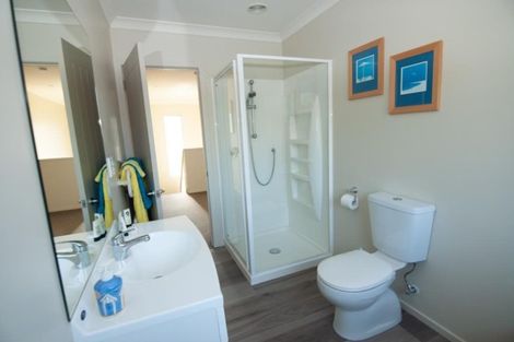 Photo of property in 48 Te Puia Drive, Aotea, Porirua, 5024