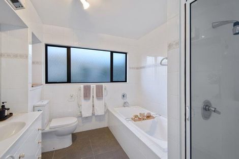 Photo of property in 5 Ledger Lane, Mount Pleasant, Christchurch, 8081