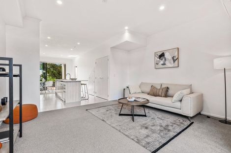 Photo of property in 31 De Havilland Road, Hobsonville, Auckland, 0618