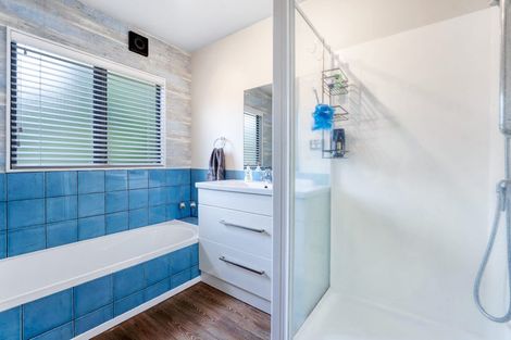 Photo of property in 35a Picasso Drive, West Harbour, Auckland, 0618