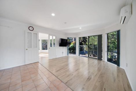 Photo of property in 180 Settlement Road, Papakura, 2110