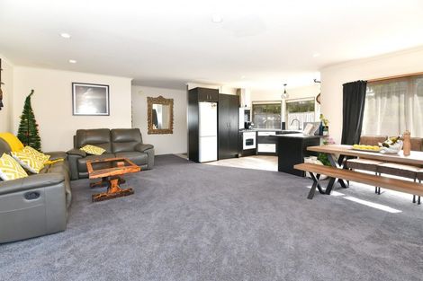 Photo of property in 38 Red Hibiscus Road, Stanmore Bay, Whangaparaoa, 0932
