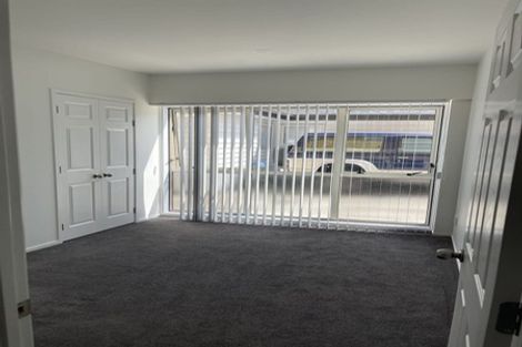 Photo of property in 56 Prince Regent Drive, Half Moon Bay, Auckland, 2012