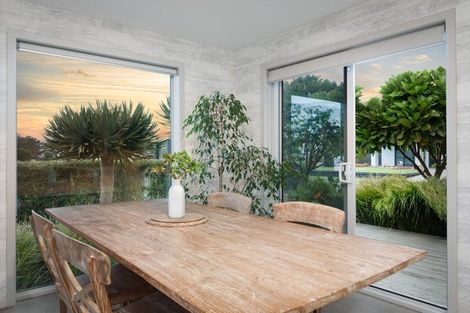 Photo of property in 30 Surfers Avenue, Waihi Beach, 3611