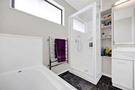 Photo of property in 6 Sunnyvale Street, Bell Block, New Plymouth, 4312