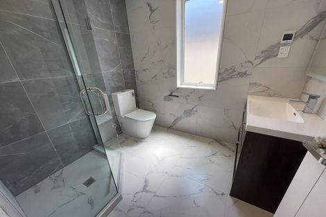 Photo of property in 17 Sunnyheights Road, Orewa, 0931