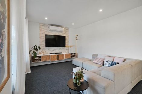 Photo of property in 10 Factory Road, Belfast, Christchurch, 8051