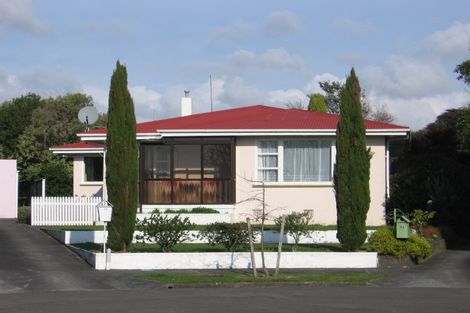 Photo of property in 16 Miles Place, Awapuni, Palmerston North, 4412