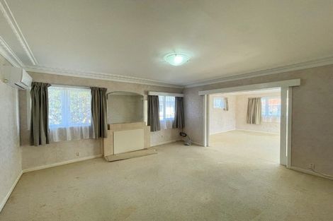 Photo of property in 18 Beaubank Road, Kelston, Auckland, 0602