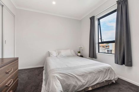 Photo of property in 6 Awhenga Place, Weymouth, Auckland, 2103