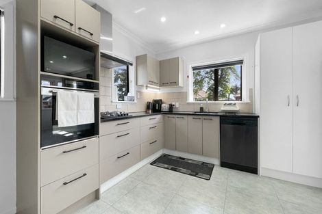 Photo of property in 17 Philip Street, Papatoetoe, Auckland, 2025