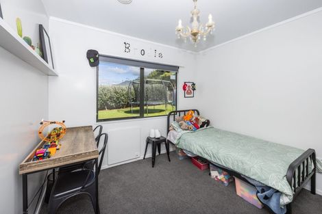 Photo of property in 33 Ayrshire Drive, Grandview Heights, Hamilton, 3200