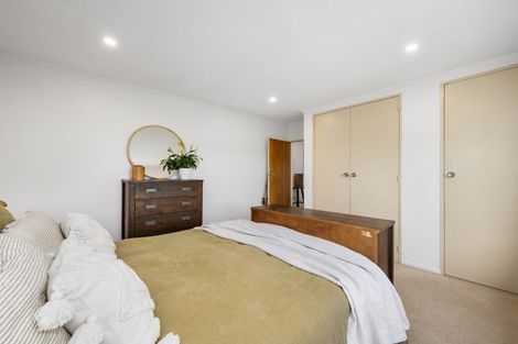 Photo of property in 50 Churton Drive, Churton Park, Wellington, 6037
