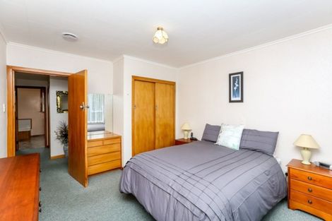 Photo of property in 37b Breakwater Road, Moturoa, New Plymouth, 4310