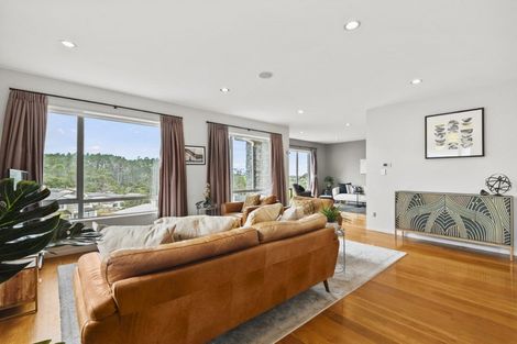 Photo of property in 21 Golden Morning Drive, Albany Heights, Auckland, 0632